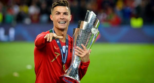 Снова гол! Биография Криштиану Роналду: спортивная карьера и личная жизнь