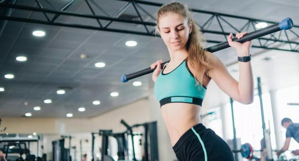 Почему мы теряем мышечную массу и что с этим делать + план питания и упражнения (видео)