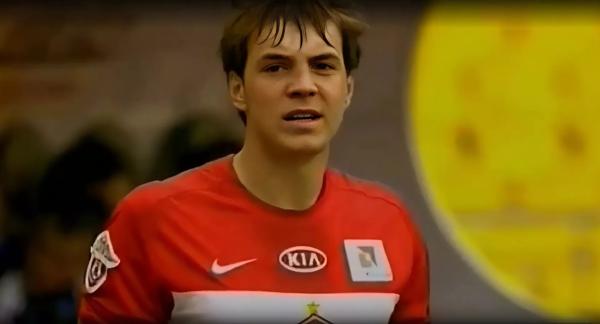 Лучший бомбардир российского футбола: биография и личная жизнь Артема Дзюбы Лучший бомбардир российского футбола: биография и личная жизнь Артема Дзюбы